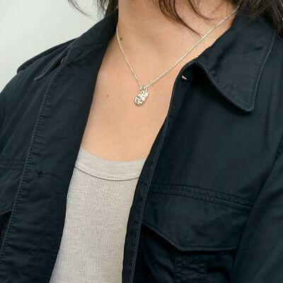 シルバーネックレス