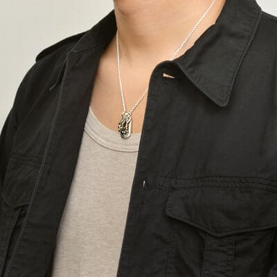 シルバーネックレス