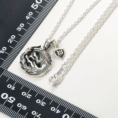 シルバーネックレス
