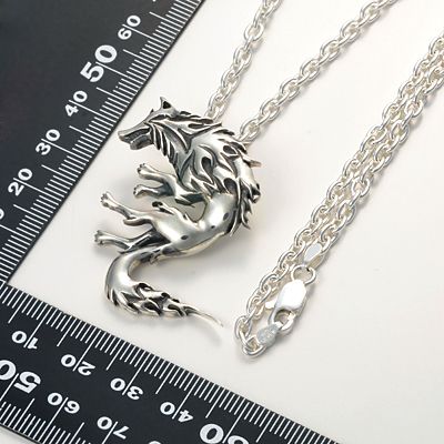 シルバーネックレス