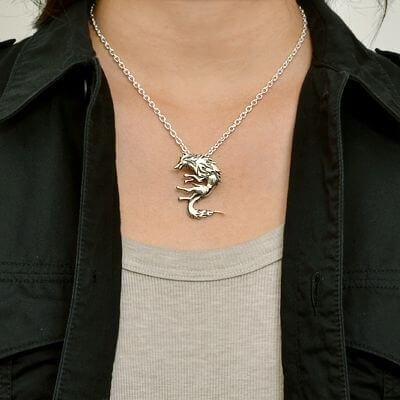 シルバーネックレス