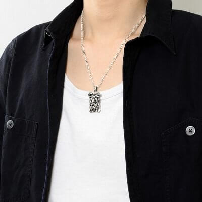 シルバーネックレス