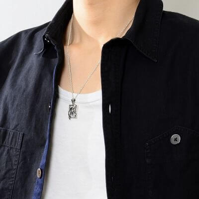 シルバーネックレス