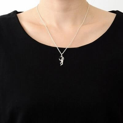 シルバーネックレス