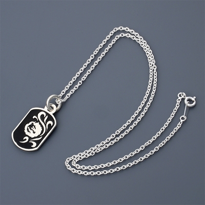 シルバーネックレス