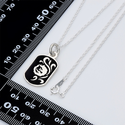 シルバーネックレス