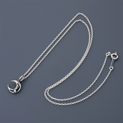 シルバーネックレス