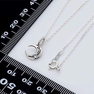 シルバーネックレス