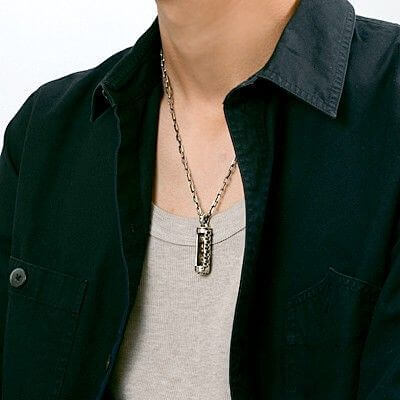 シルバーネックレス