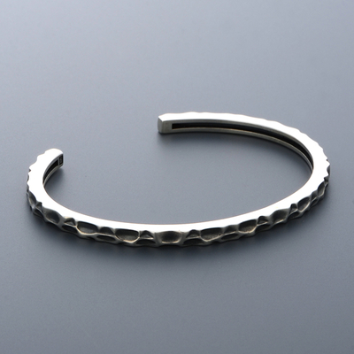 シルバーバングル