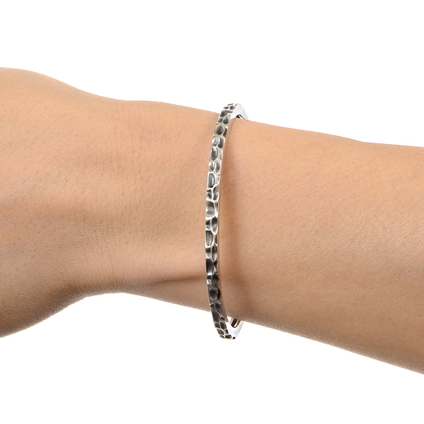 シルバーバングル