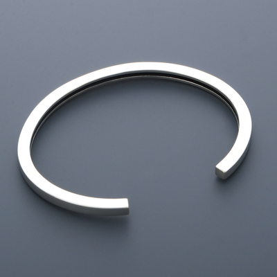 シルバーバングル