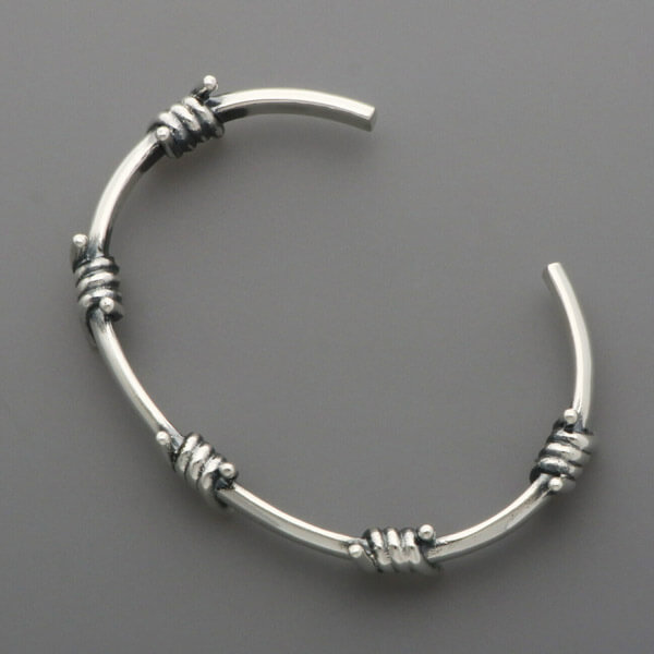 シルバーバングル