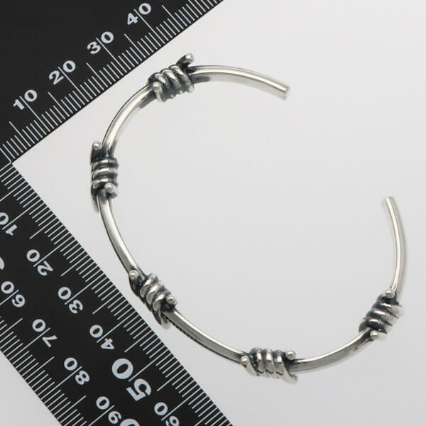 シルバーバングル