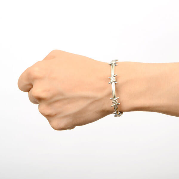 シルバーバングル