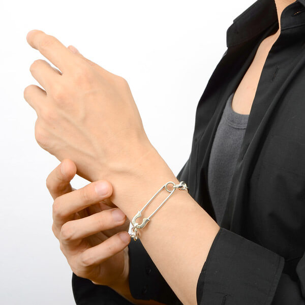 シルバーブレスレット