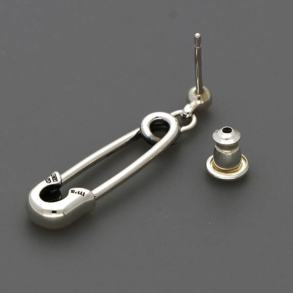 シルバースタッドピアス(片耳用)