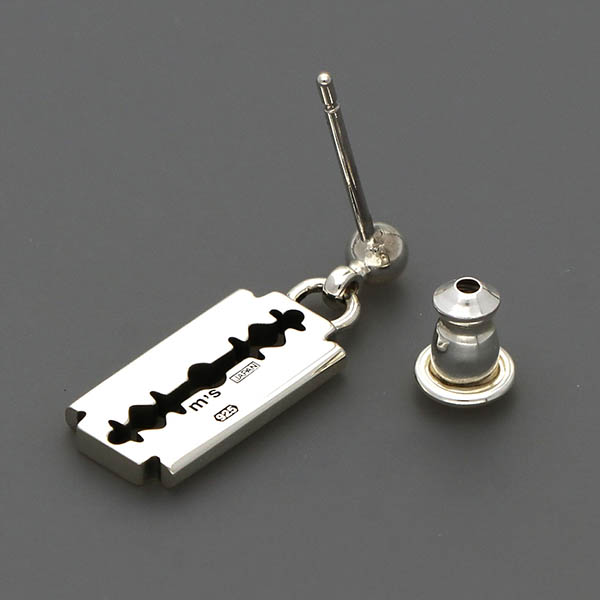 シルバースタッドピアス(片耳用)