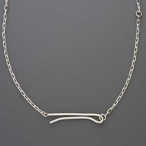 シルバーネックレス