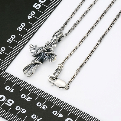 シルバーネックレス