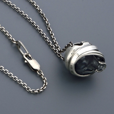 シルバーネックレス