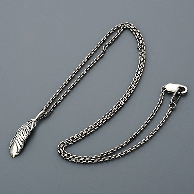 シルバーネックレス