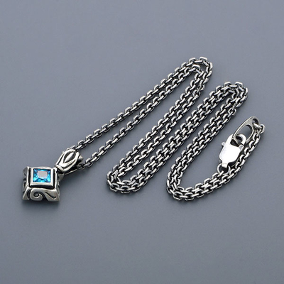 シルバーネックレス