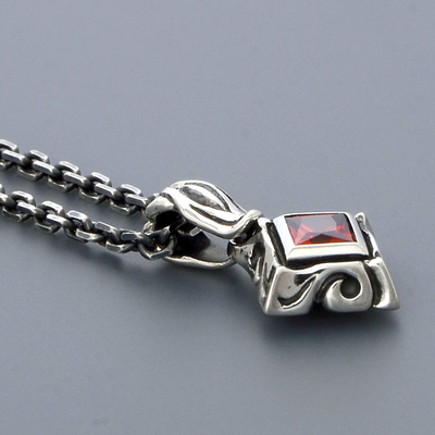 シルバーネックレス