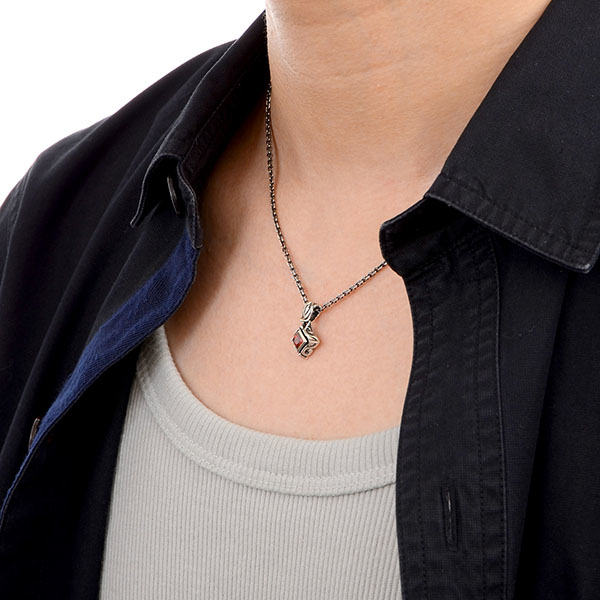 シルバーネックレス