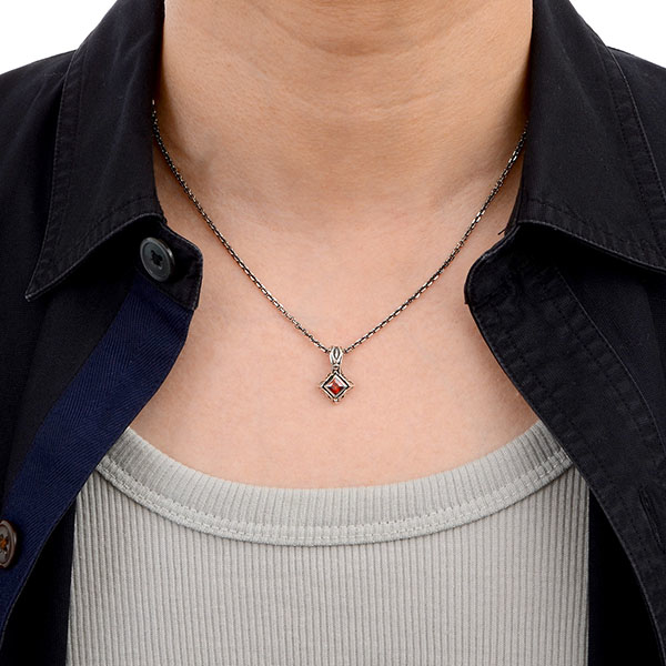 シルバーネックレス