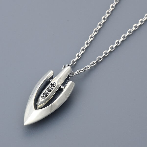 シルバーネックレス