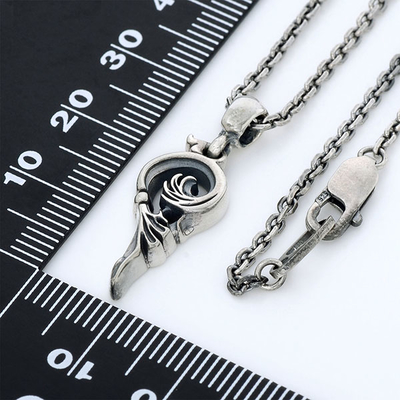 シルバーネックレス