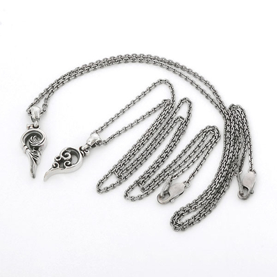 シルバーネックレス