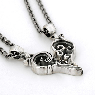 シルバーネックレス