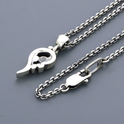 シルバーネックレス