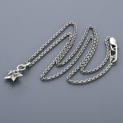 シルバーネックレス