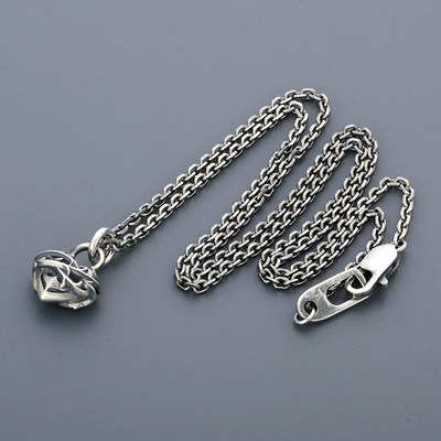 シルバーネックレス