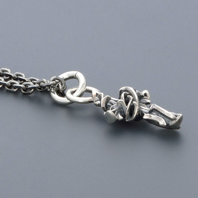 シルバーネックレス