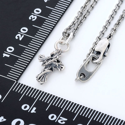 シルバーネックレス