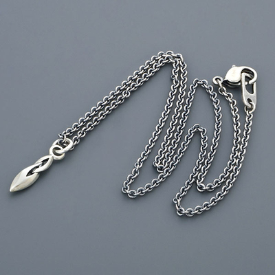 シルバーネックレス