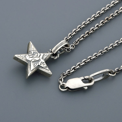 シルバーネックレス