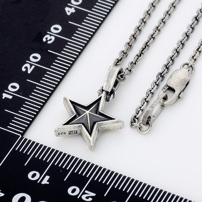 シルバーネックレス