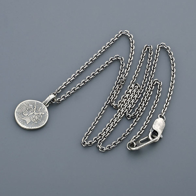 シルバーネックレス