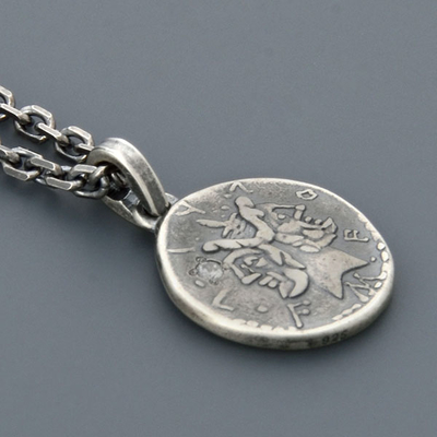 シルバーネックレス