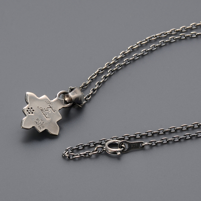 シルバーネックレス