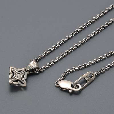 シルバーネックレス