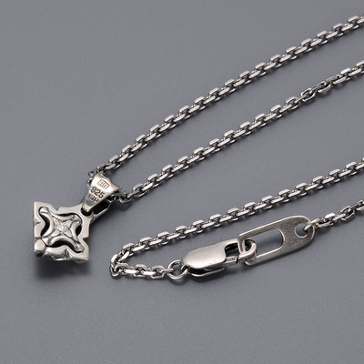 シルバーネックレス