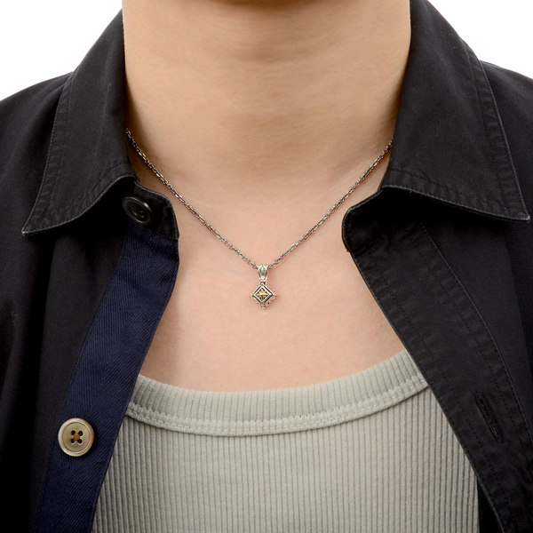 シルバーネックレス