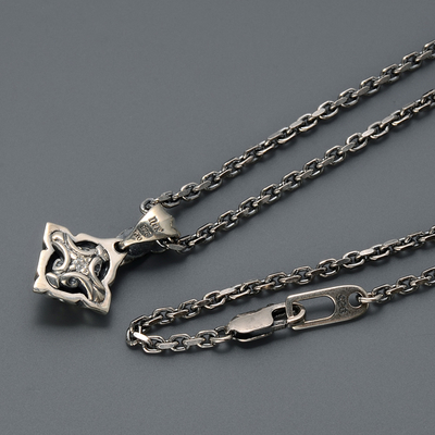 シルバーネックレス