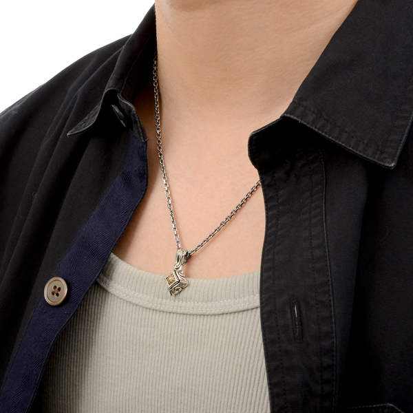 シルバーネックレス